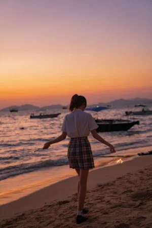 桜桃喵《逐海》主题写真：17张全套美图