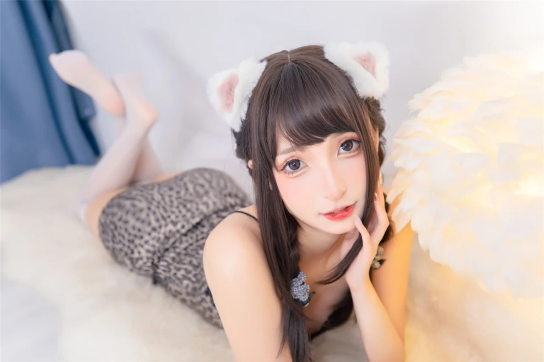 神楽坂真冬《2021.10月微博订阅》主题写真：92张全套美图