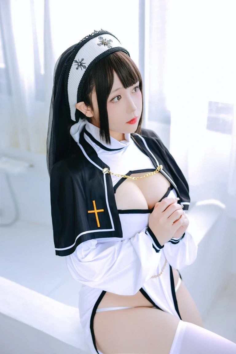 日奈娇(椎名莜)《2024.1月月刊 圣洁修女》主题写真：110张全套美图