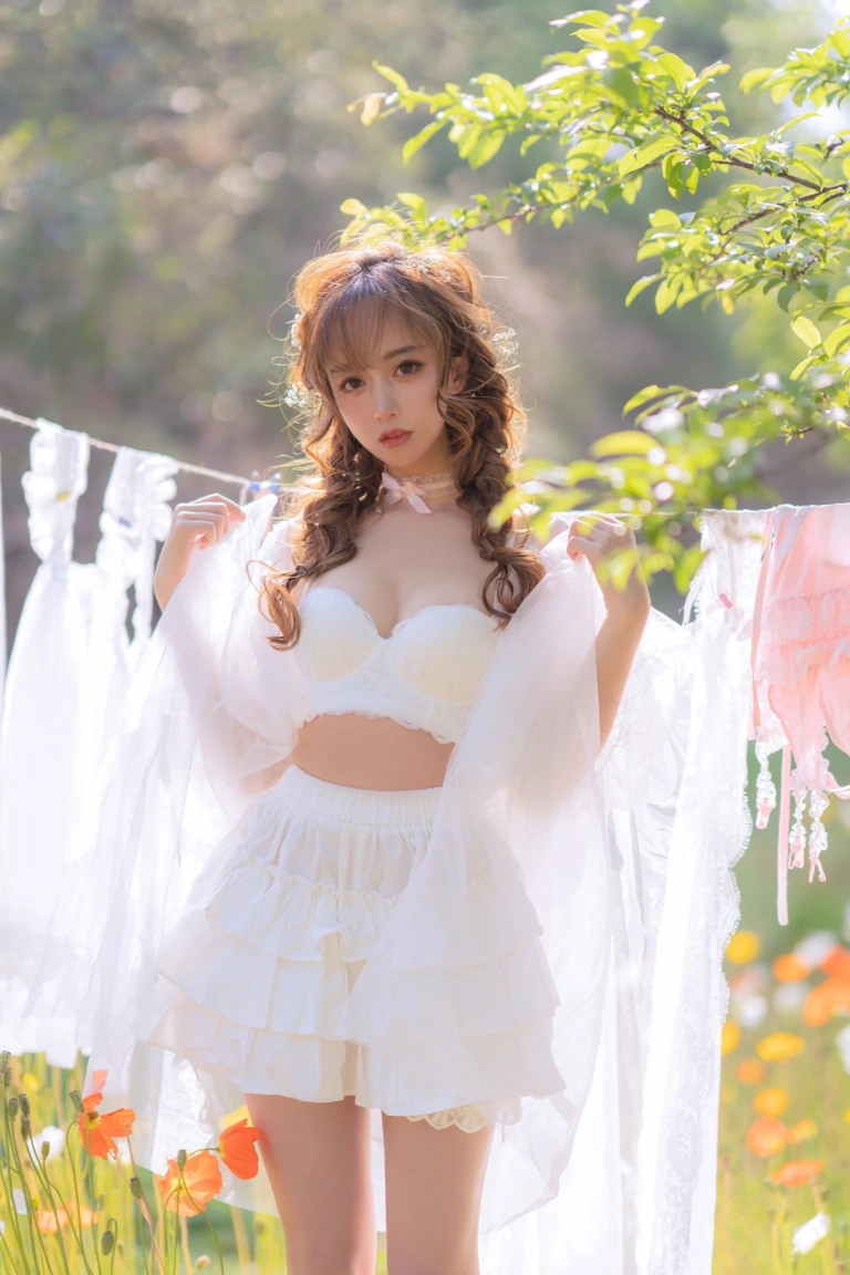 过期米线线喵《夏日限定 晒衣服》主题写真：41张全套美图