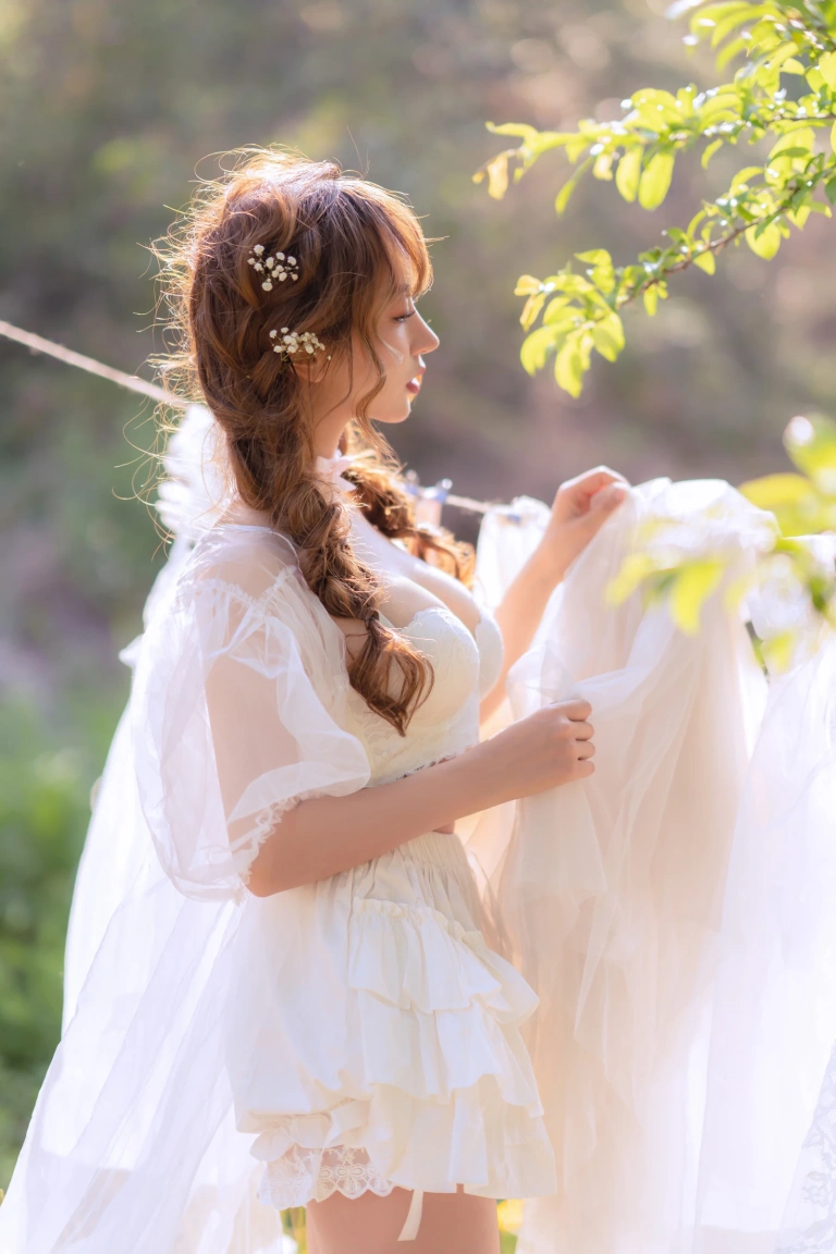 过期米线线喵《夏日限定 晒衣服》主题写真：41张全套美图