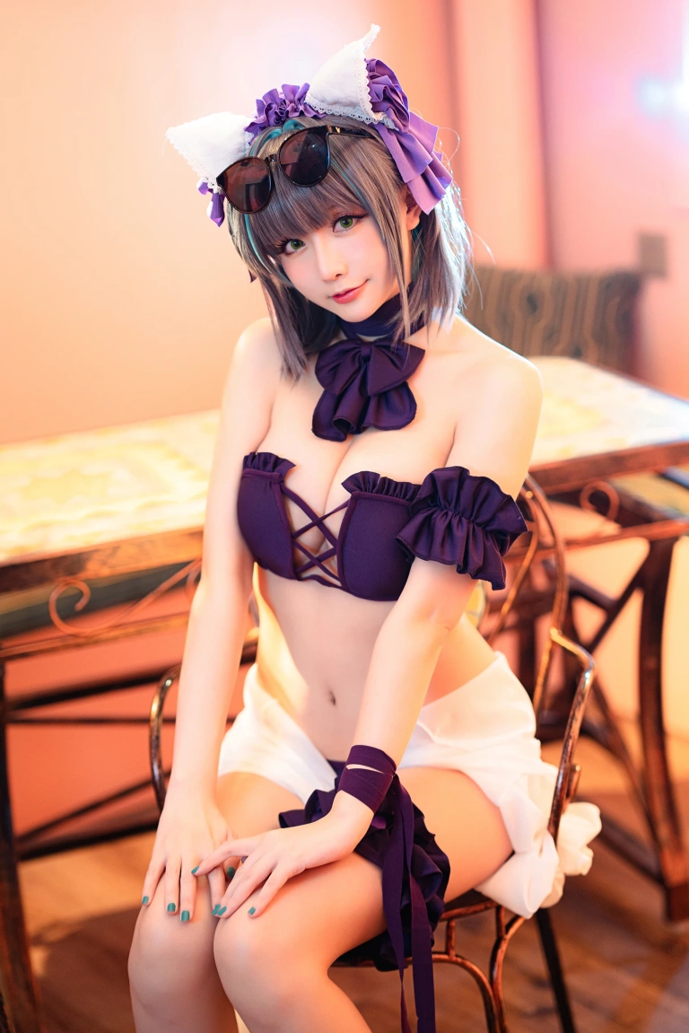 星之迟迟《《R-Maid》 柴郡泳装》主题写真：35张全套美图