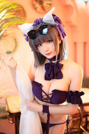 星之迟迟《《R-Maid》 柴郡泳装》主题写真：35张全套美图