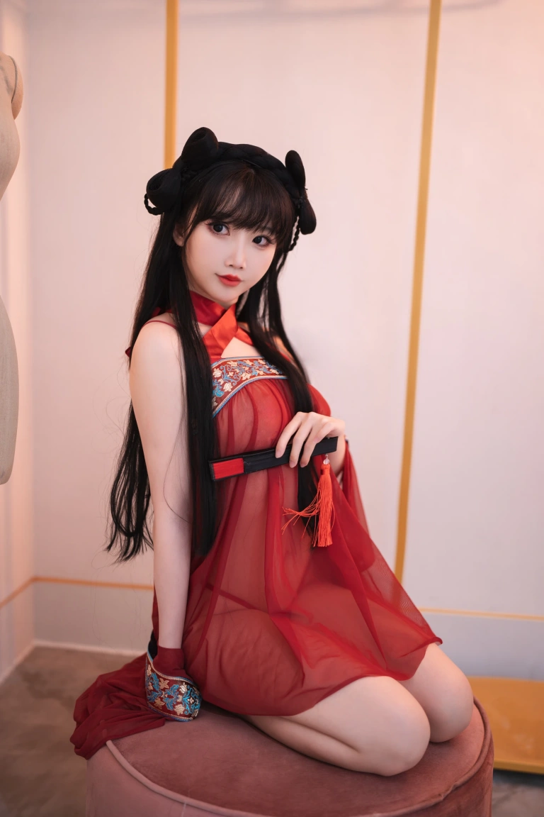 面饼仙儿《情趣古风》主题写真：14张全套美图