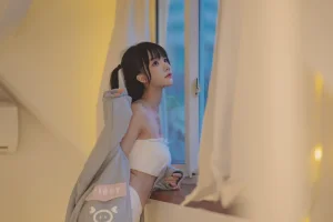 桜桃喵《碎星》主题写真：19张全套美图