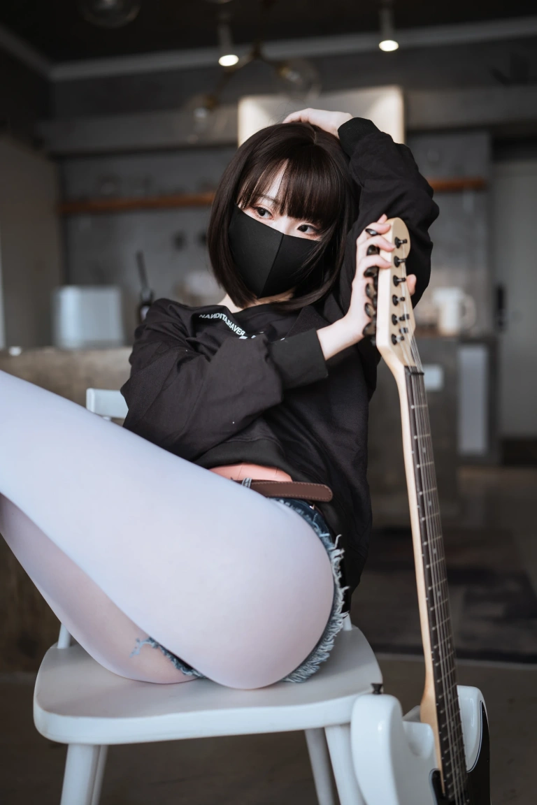 面饼仙儿《升玖》主题写真：54张全套美图