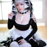 星之迟迟《《R-Maid》 可畏》主题写真：35张全套美图