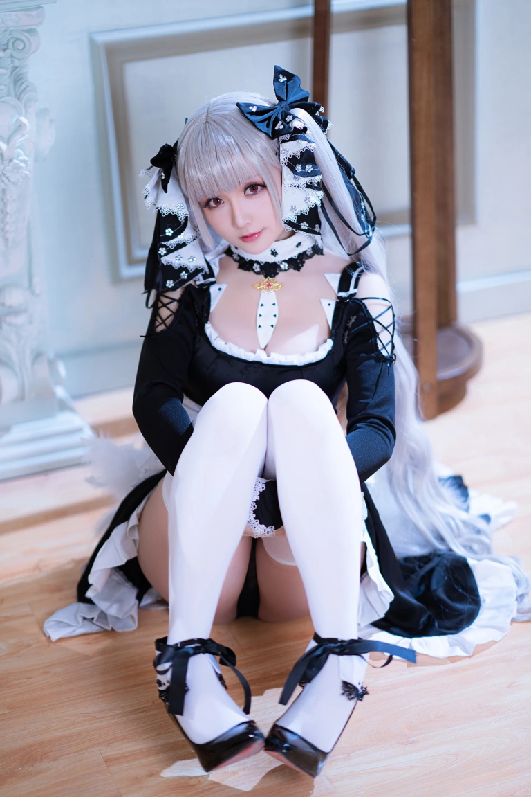 星之迟迟《《R-Maid》 可畏》主题写真：35张全套美图