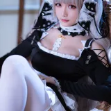 星之迟迟《《R-Maid》 可畏》主题写真：35张全套美图