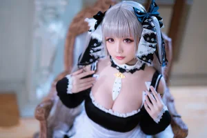 星之迟迟《《R-Maid》 可畏》主题写真：35张全套美图