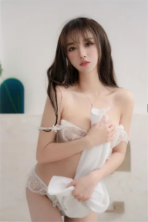 过期米线线喵《初恋》主题写真：50张全套美图
