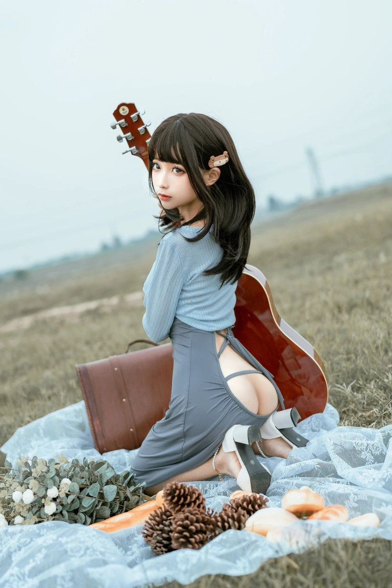蠢沫沫《吉他妹妹》主题写真：50张全套美图