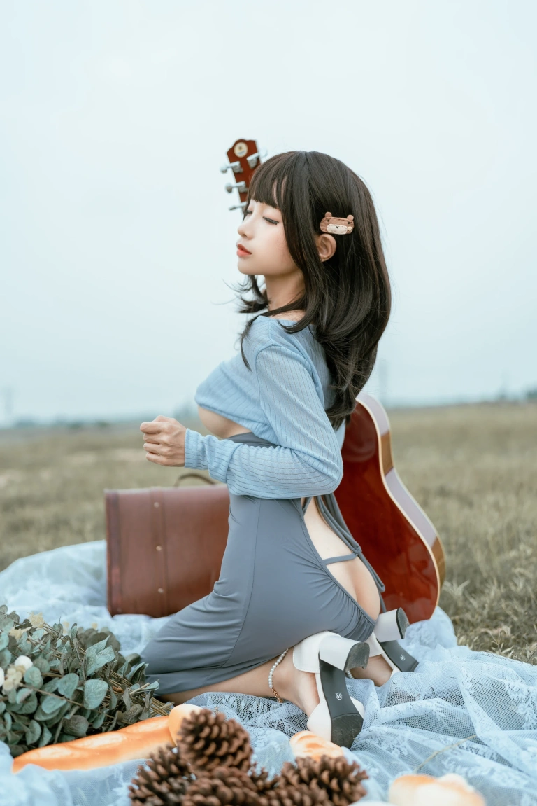 蠢沫沫《吉他妹妹》主题写真：50张全套美图