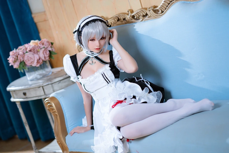 星之迟迟《《R-Maid》 天狼星》主题写真：20张全套美图