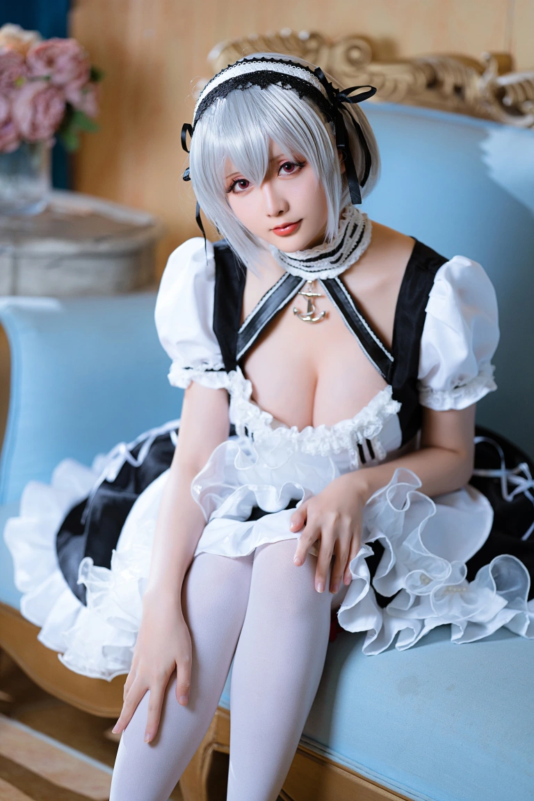 星之迟迟《《R-Maid》 天狼星》主题写真：20张全套美图