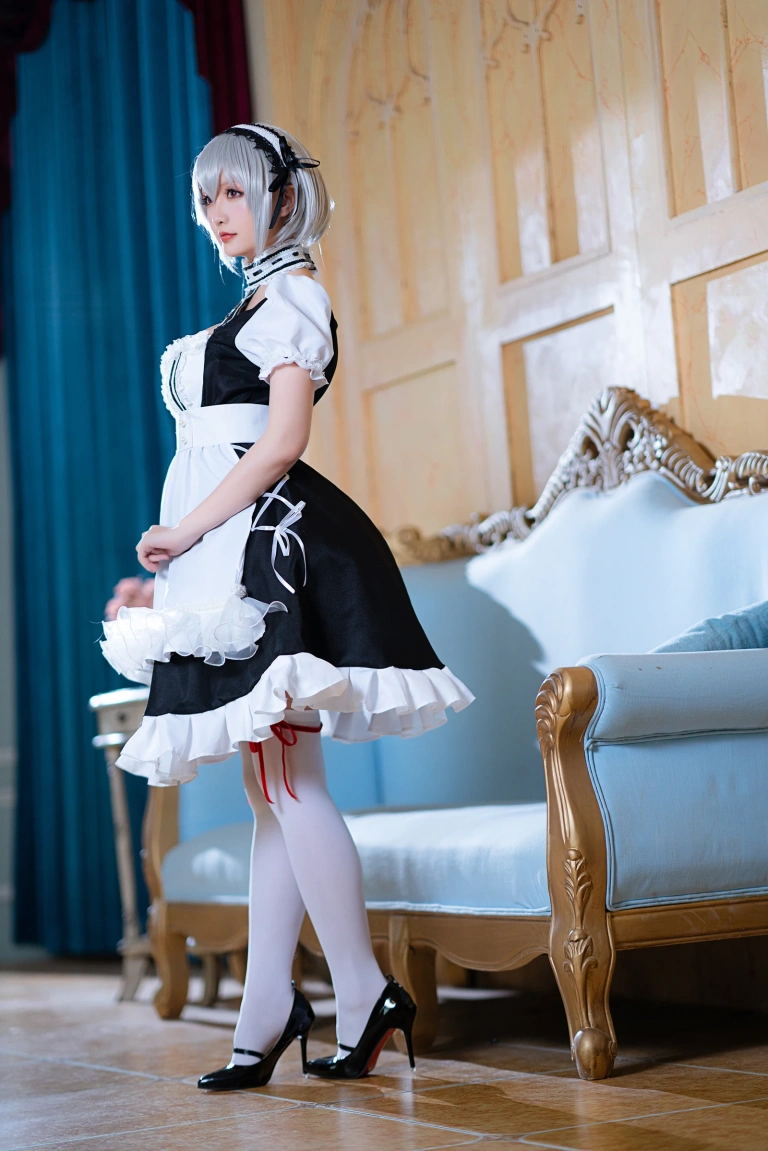 星之迟迟《《R-Maid》 天狼星》主题写真：20张全套美图