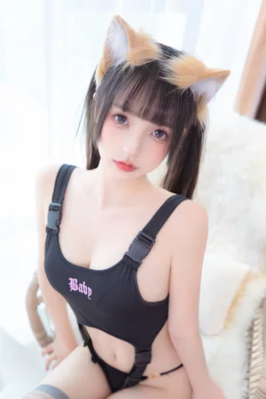 神楽坂真冬《第四季 序号25：《机能天使》》主题写真：75张全套美图