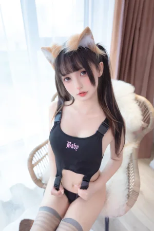 神楽坂真冬《第四季 序号25：《机能天使》》主题写真：75张全套美图