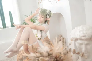 蠢沫沫《《尖耳国度》绿精灵》主题写真：40张全套美图