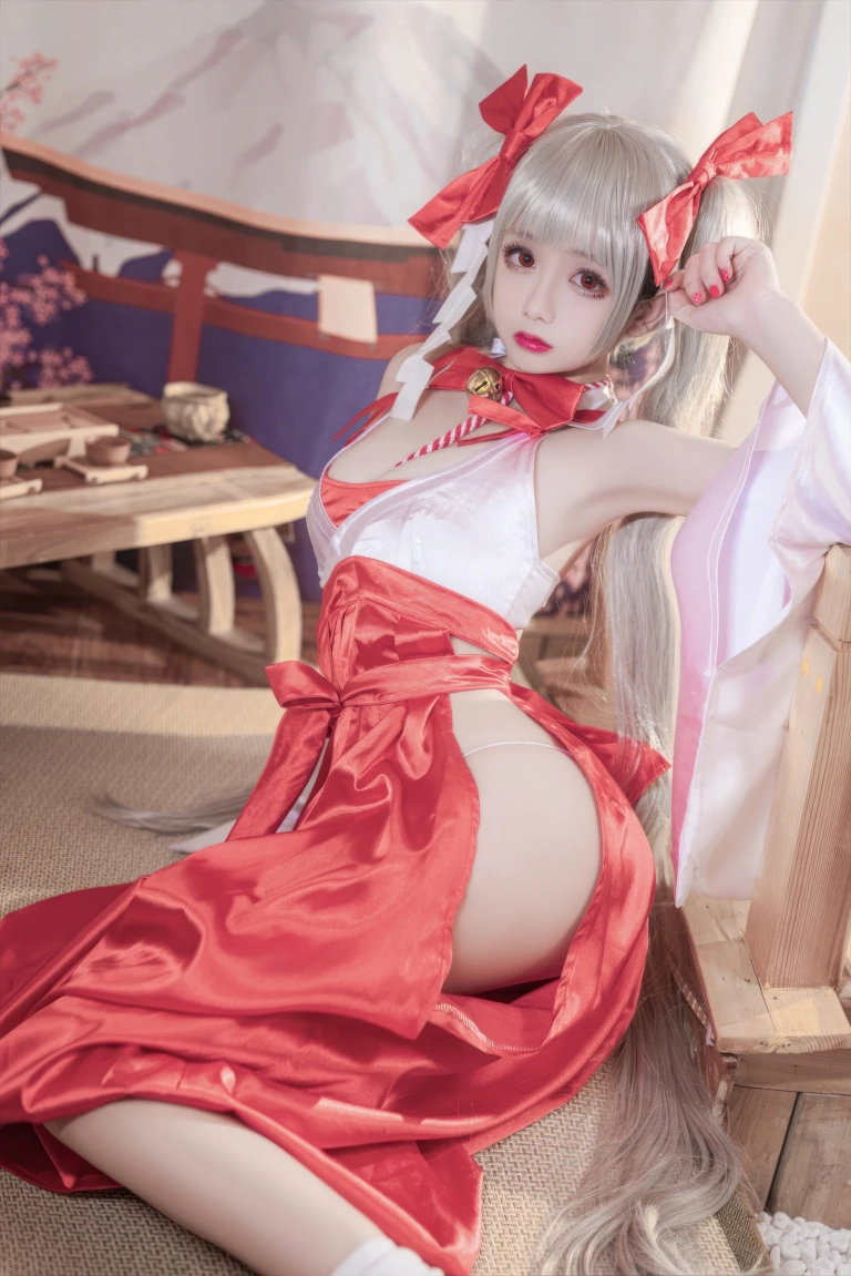 日奈娇(椎名莜)《碧蓝航线 可畏巫女》主题写真：41张全套美图