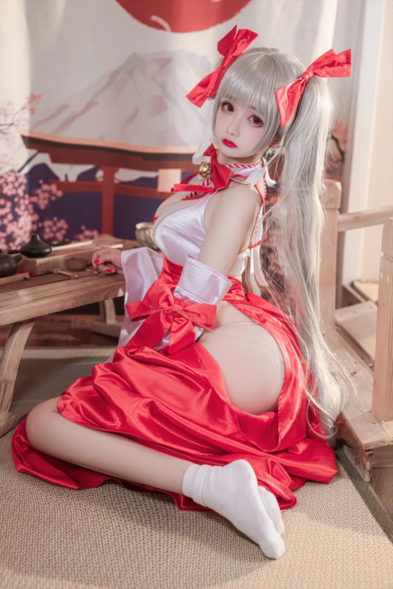 日奈娇(椎名莜)《碧蓝航线 可畏巫女》主题写真：41张全套美图