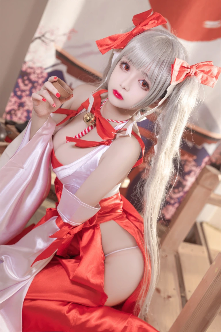 日奈娇(椎名莜)《碧蓝航线 可畏巫女》主题写真：41张全套美图
