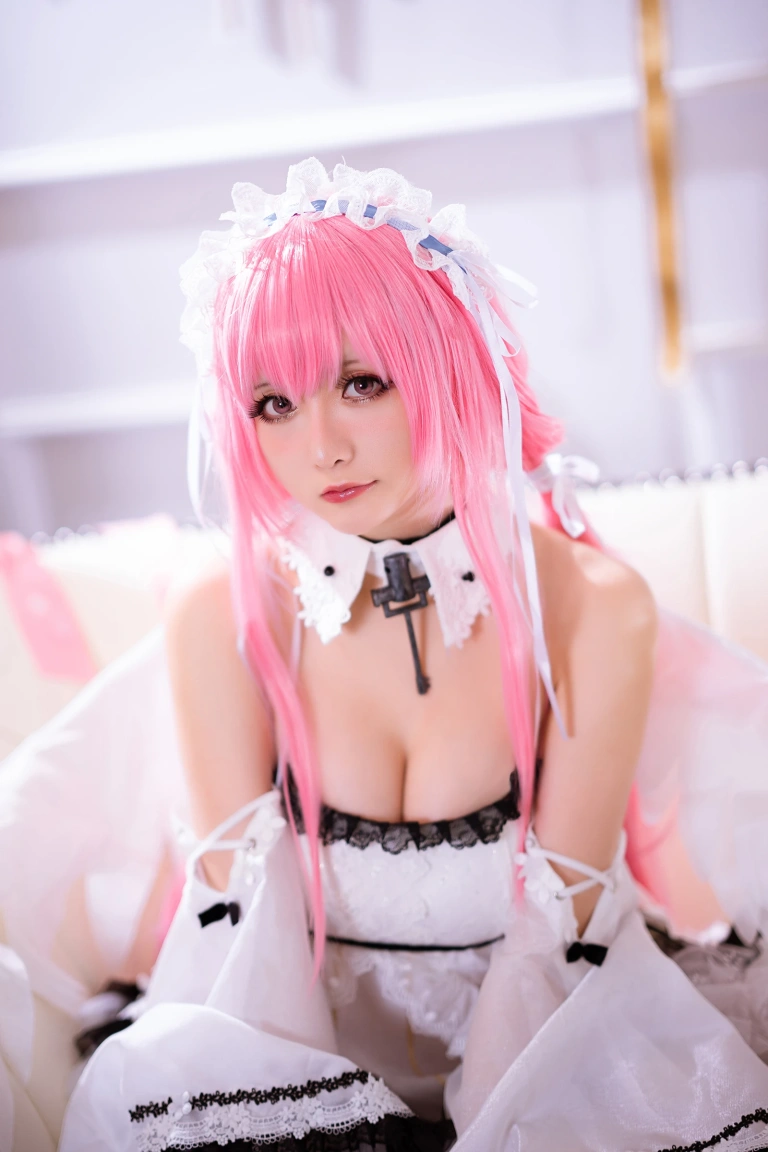 星之迟迟《《R-Maid》 英仙座》主题写真：25张全套美图
