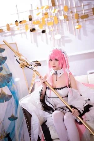 星之迟迟《《R-Maid》 英仙座》主题写真：25张全套美图