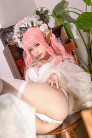 蠢沫沫《《尖耳国度》粉精灵》主题写真：40张全套美图
