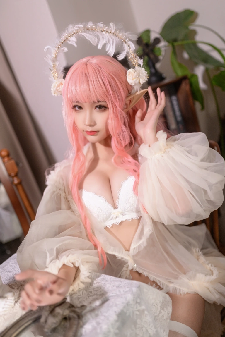 蠢沫沫《《尖耳国度》粉精灵》主题写真：40张全套美图