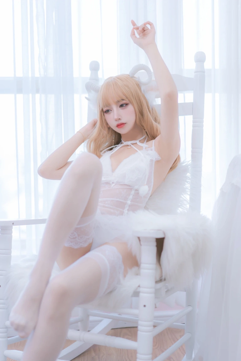 过期米线线喵《小羊咩 生日限定》主题写真：69张全套美图