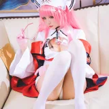 星之迟迟《《R-Maid》 英仙座护士》主题写真：20张全套美图