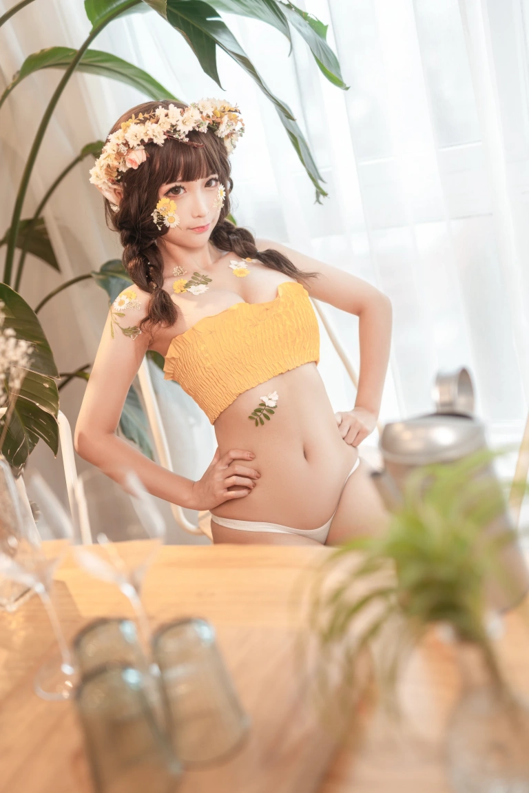 蠢沫沫《《尖耳国度》花精灵》主题写真：40张全套美图