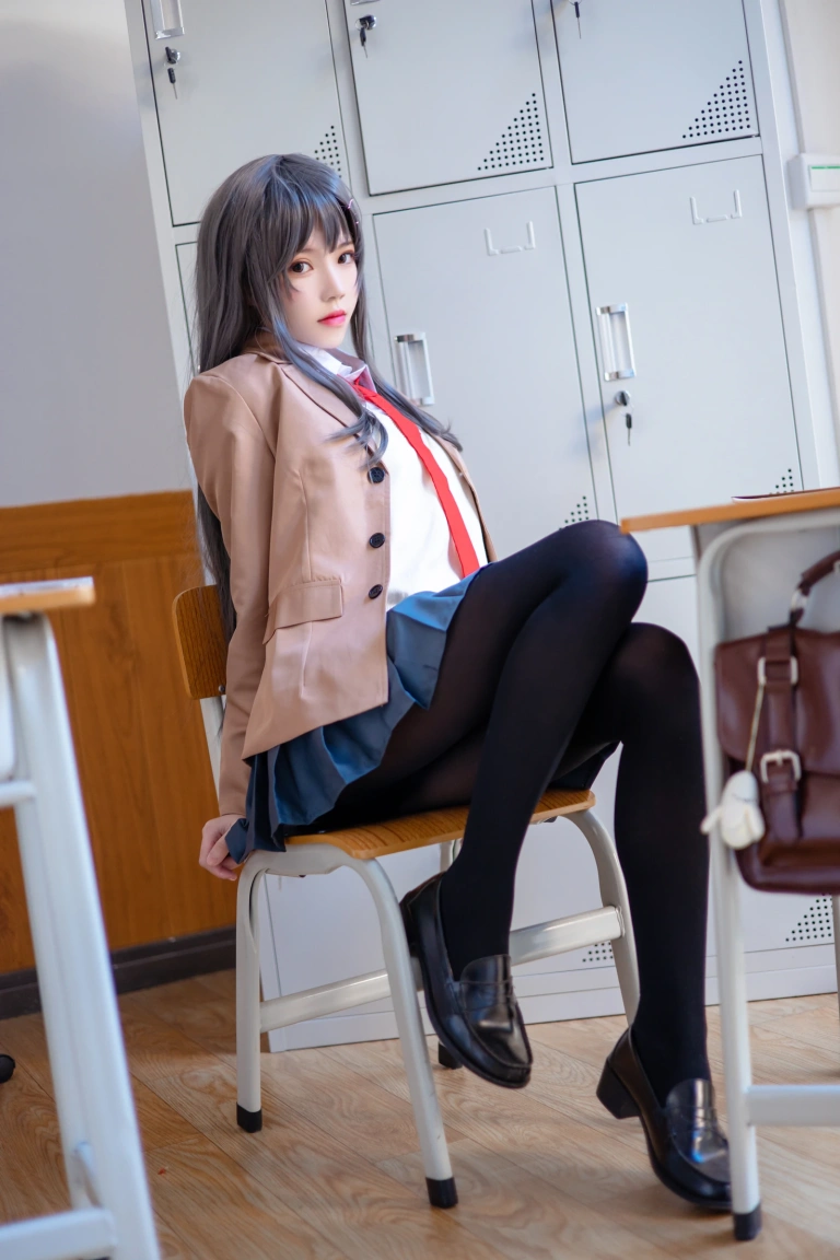 桜桃喵《麻衣制服》主题写真：52张全套美图