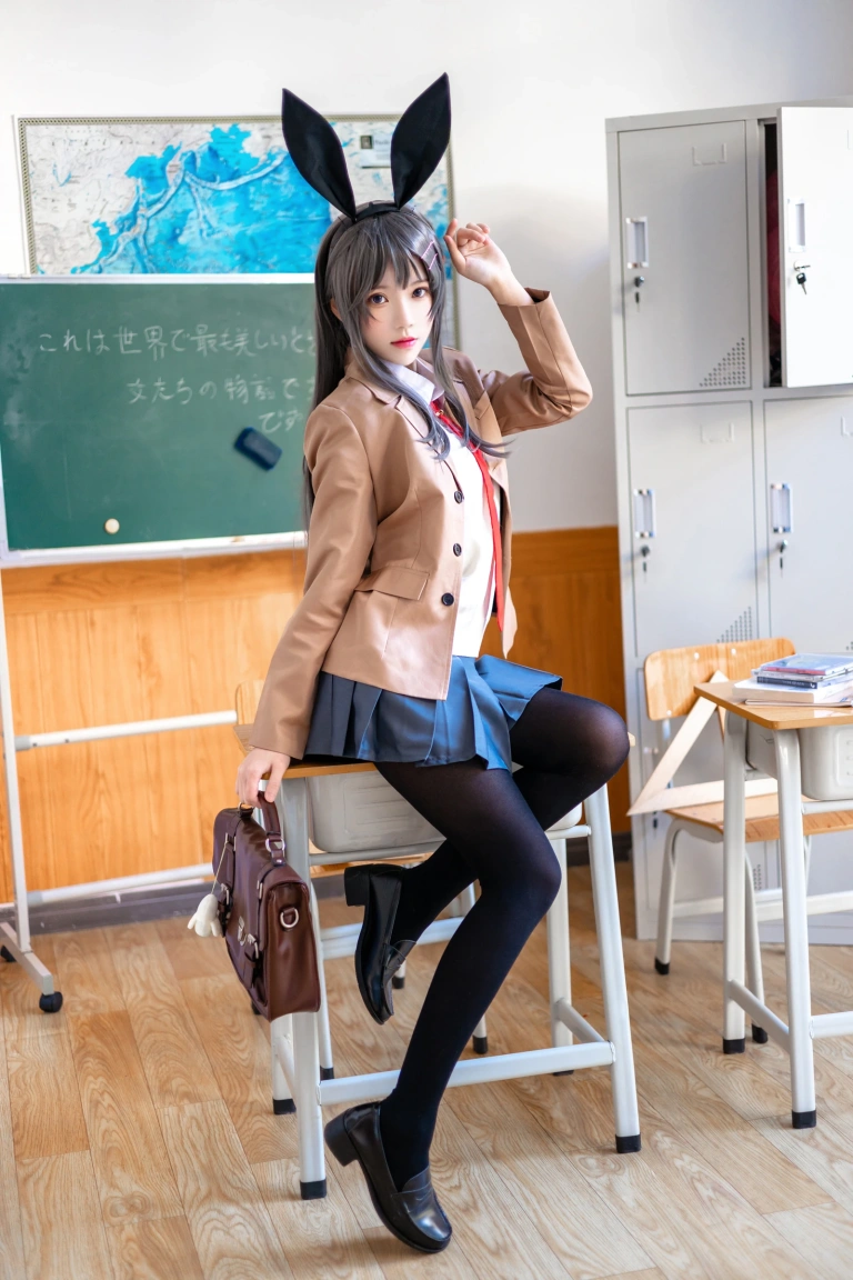 桜桃喵《麻衣制服》主题写真：52张全套美图