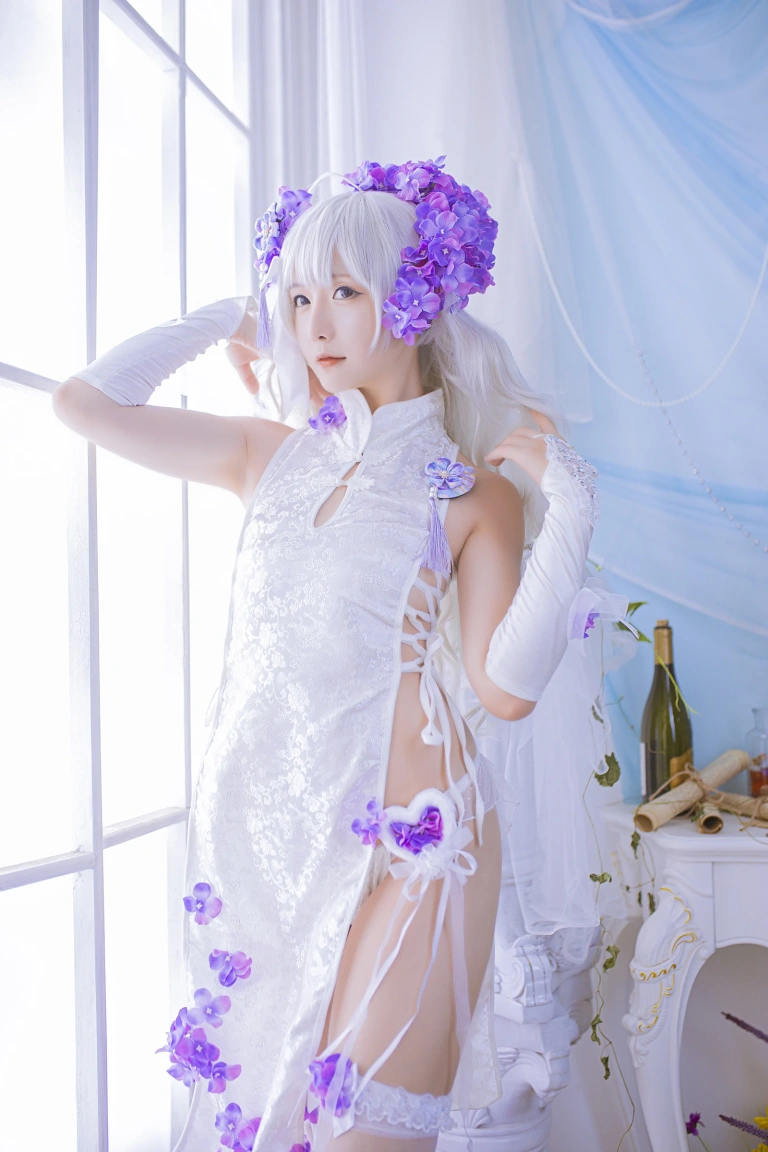 星之迟迟《《花鸟风月》 花与旗袍 白》主题写真：20张全套美图