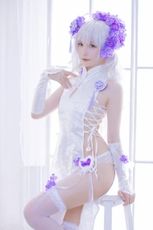 星之迟迟《《花鸟风月》 花与旗袍 白》主题写真：20张全套美图