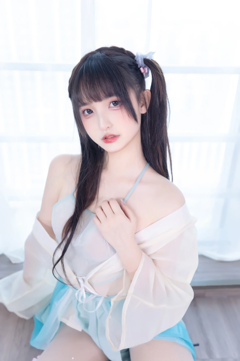 神楽坂真冬《第四季 序号23：《醉梦星河》》主题写真：75张全套美图