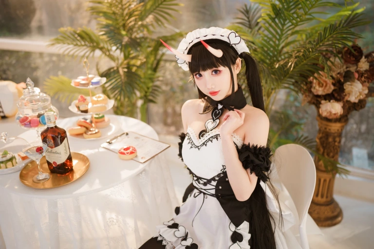 面饼仙儿《能代女仆》主题写真：31张全套美图