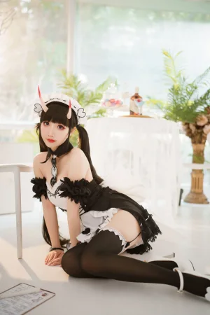面饼仙儿《能代女仆》主题写真：31张全套美图