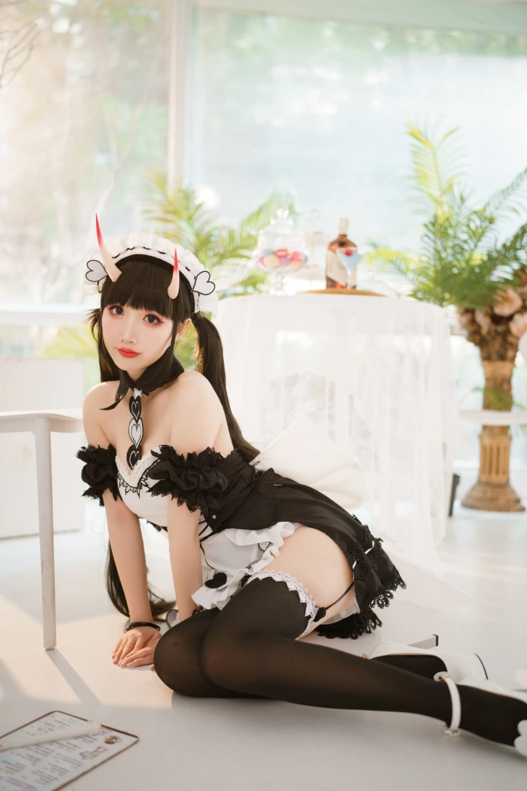 面饼仙儿《能代女仆》主题写真：31张全套美图