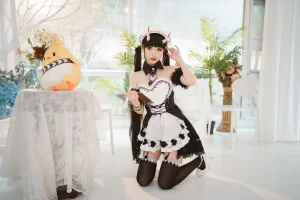 面饼仙儿《能代女仆》主题写真：31张全套美图