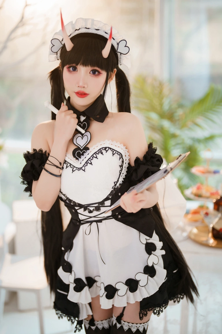面饼仙儿《能代女仆》主题写真：31张全套美图