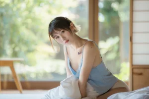念雪《夏天日记》主题写真：27张全套美图