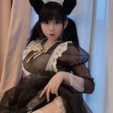 依酱《女仆自拍》主题写真：29张全套美图，含2个视频