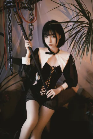 许岚《修女创作》主题写真：37张全套美图
