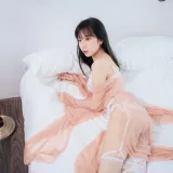 果咩酱《初恋女友》主题写真：40张全套美图