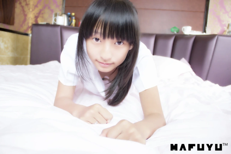 神楽坂真冬《护士》主题写真：91张全套美图