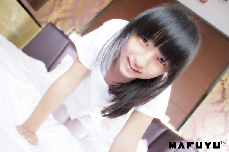 神楽坂真冬《护士》主题写真：91张全套美图