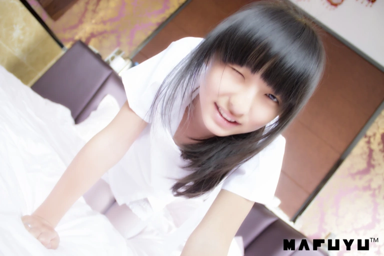 神楽坂真冬《护士》主题写真：91张全套美图